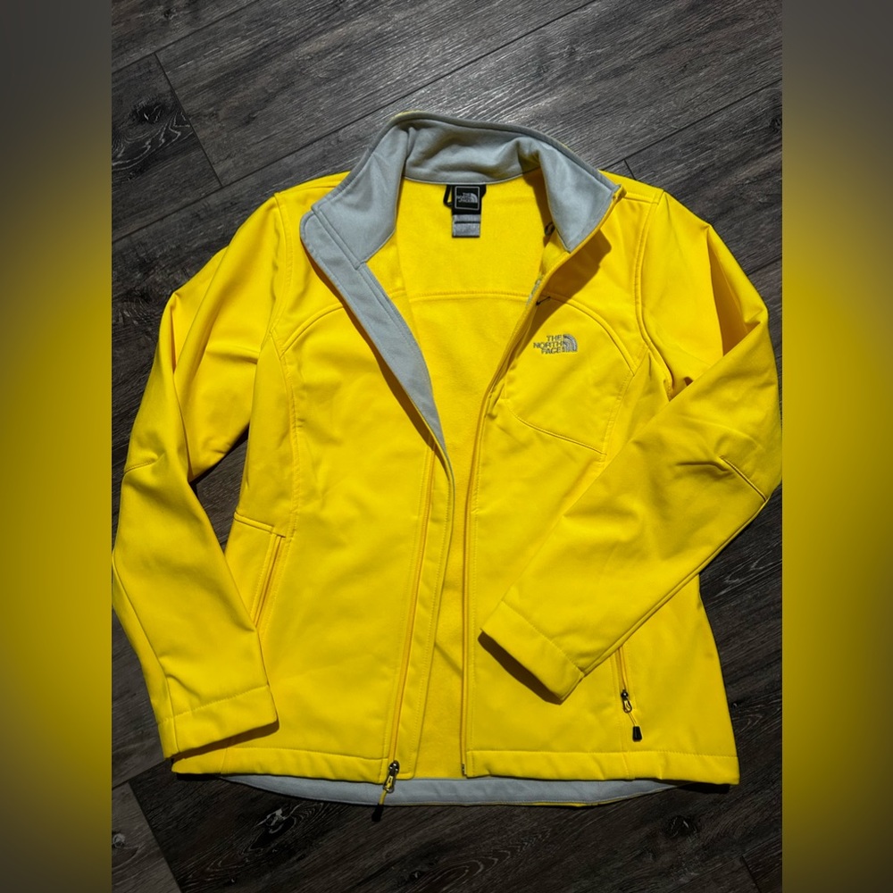 North Face jacket ! New